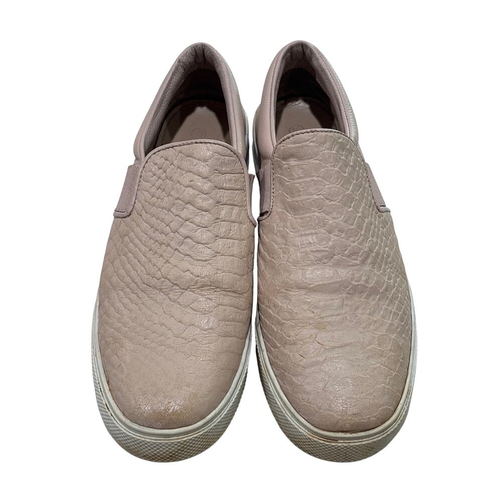 Kanas women’s slip - ons size 10